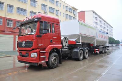 萊蕪重汽豪沃22方畜禽運輸車 高效畜禽運輸的可靠伙伴